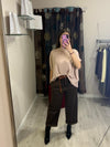 Pantalone vita alta con pences.