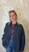 Camicia over in jeans