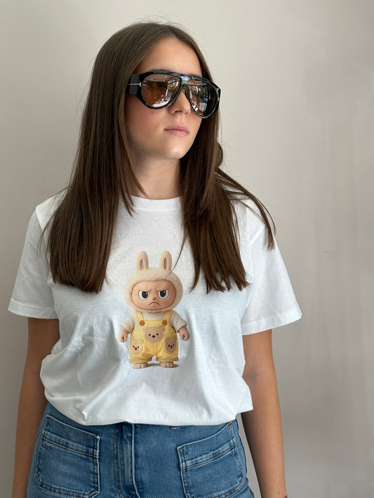 T-shirt Labubu