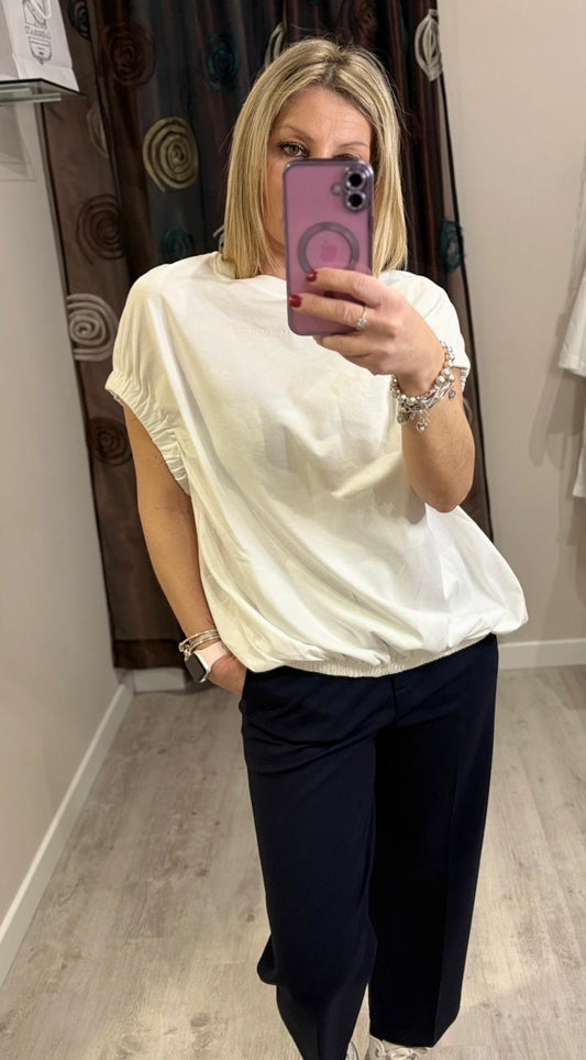 T-shirt con arricciatura sul fondo